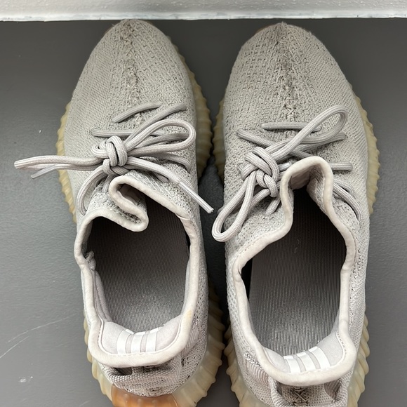 Yeezy Boost 350 V2 Sesame - size 8 - Picture 5 of 7